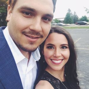 Meet your Posher, Elenia